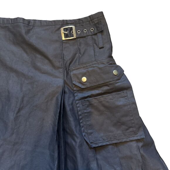 Black Utility Kilt Size 38 Men's EUC Utilikilt RenFaire Cosplay - Picture 2 of 5